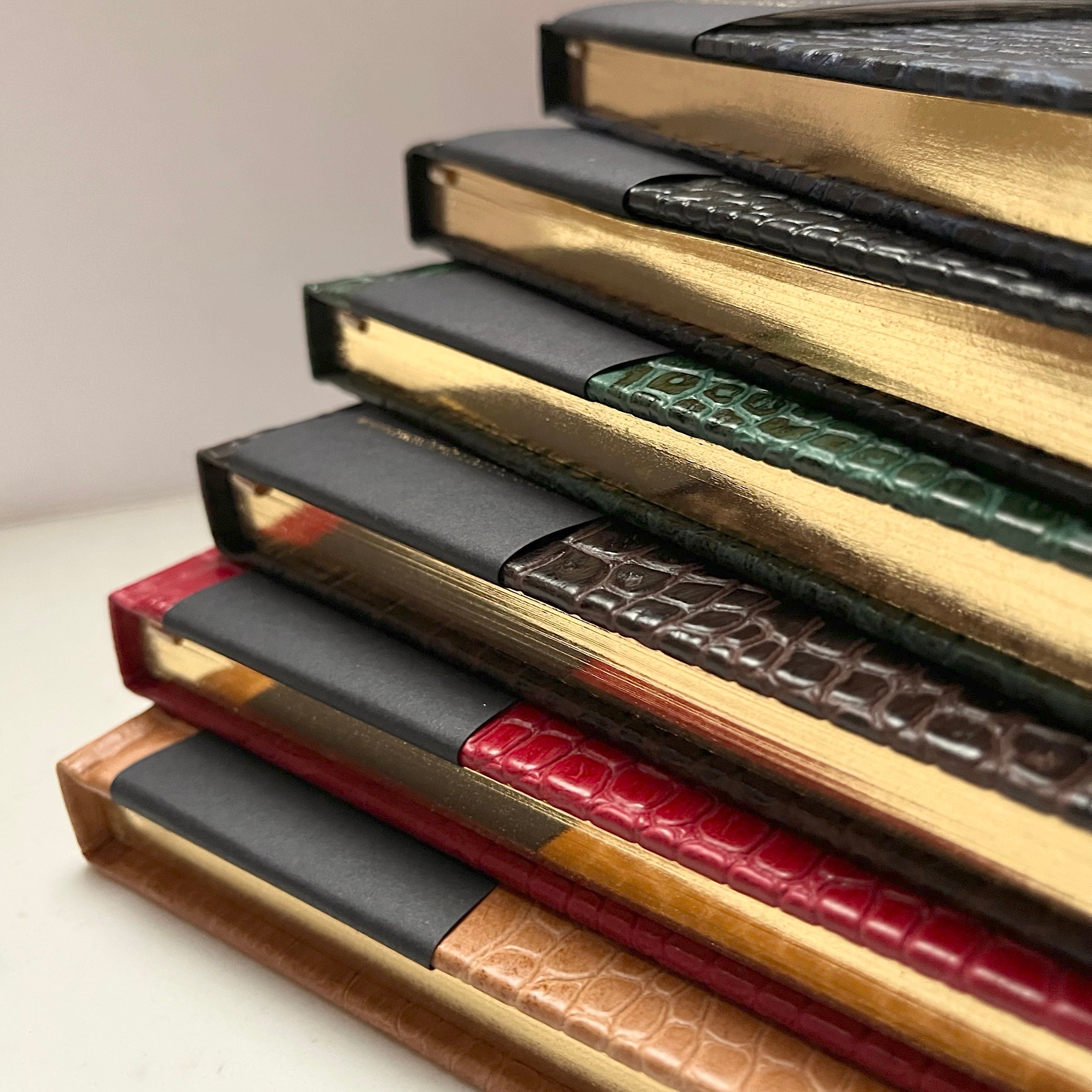 The Aurum Croc Notebook - Scarlet