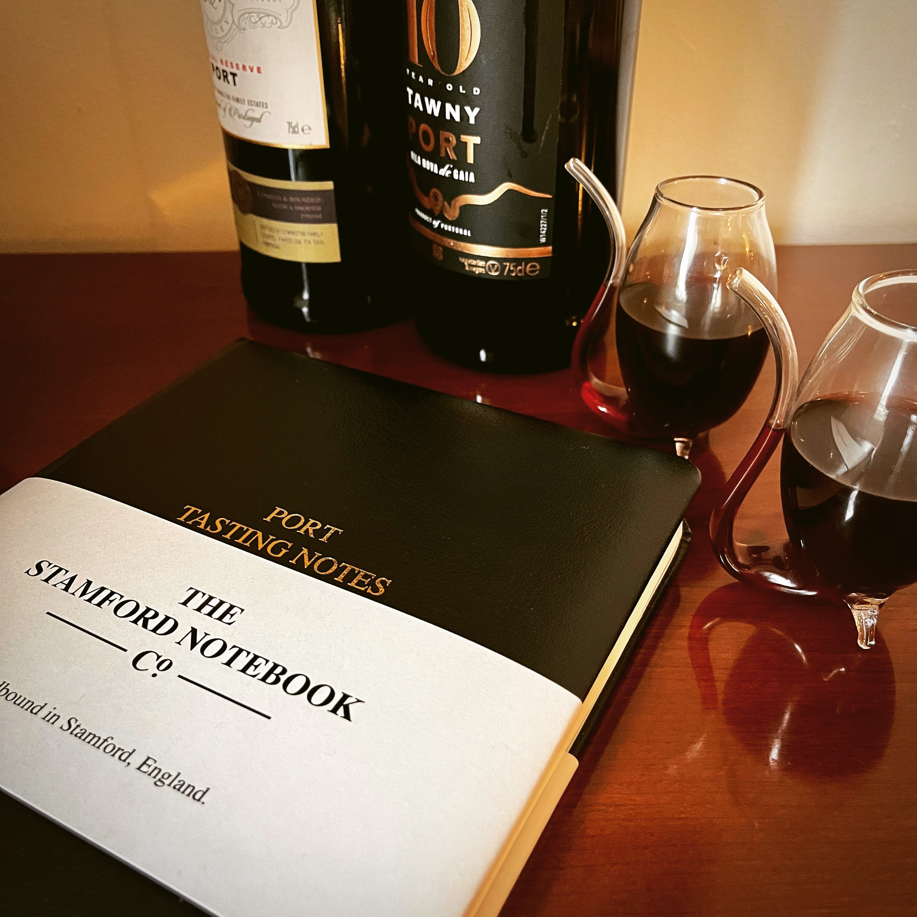 Port Tasting Journal - Black
