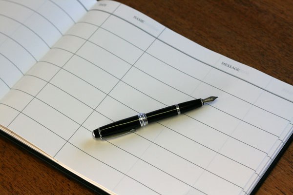 Page Layout Condolence Book