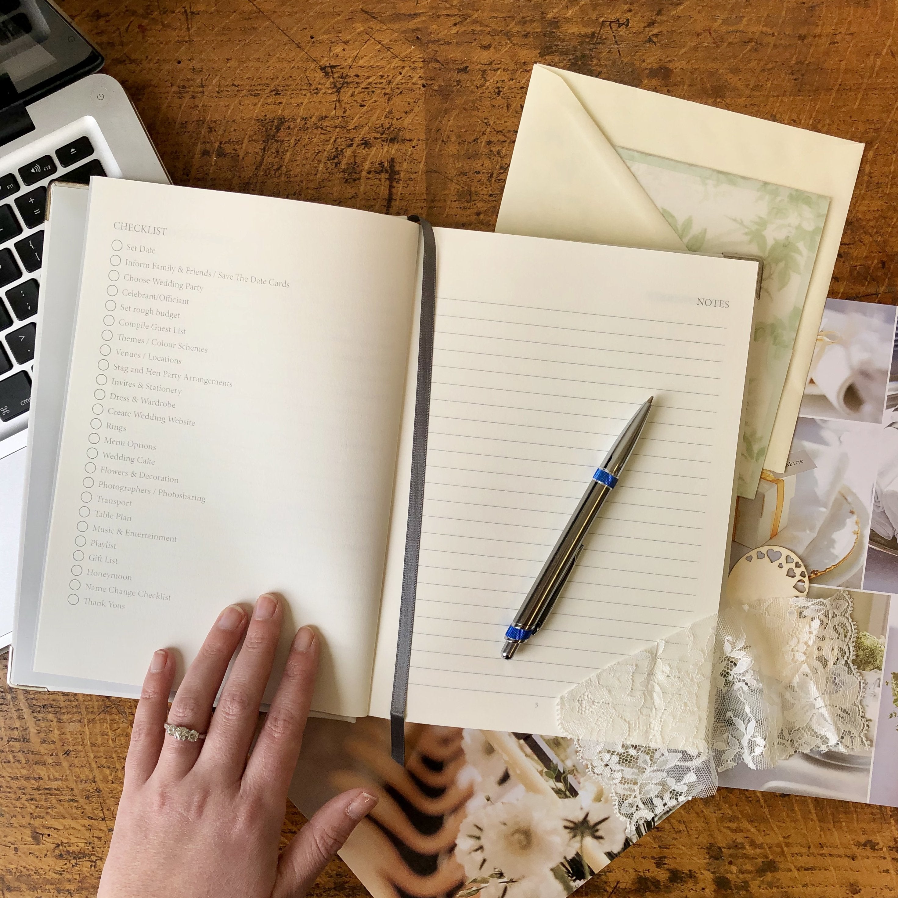 Luxury Wedding Planner book